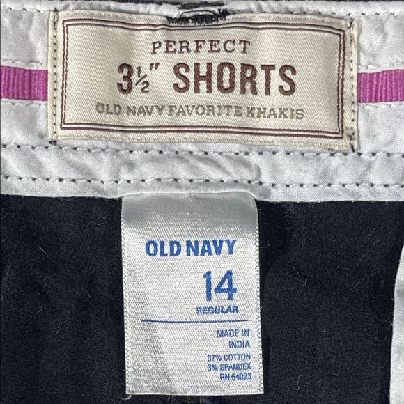 Old Navy womens black Perfect 3.5" Shorts flat front chino shorts - size 14 - Picture 4 of 9